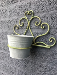 Bloempot hanger metaal green met zinken pot.